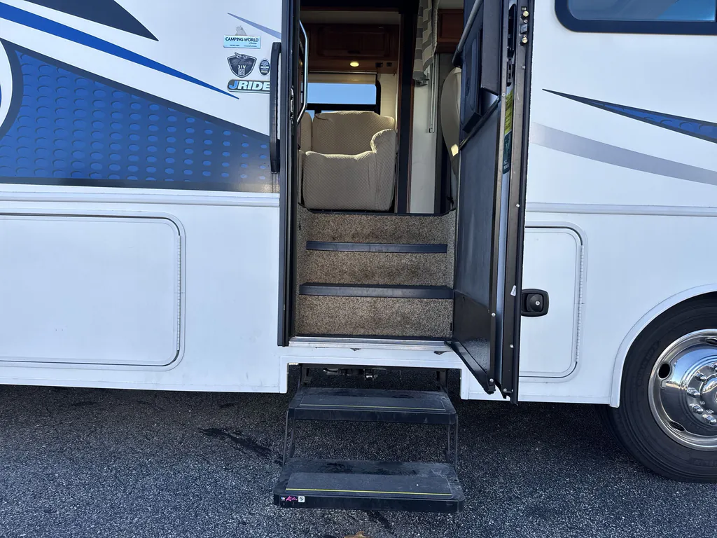 2017 Jayco Alante 31V, Photos photo 9