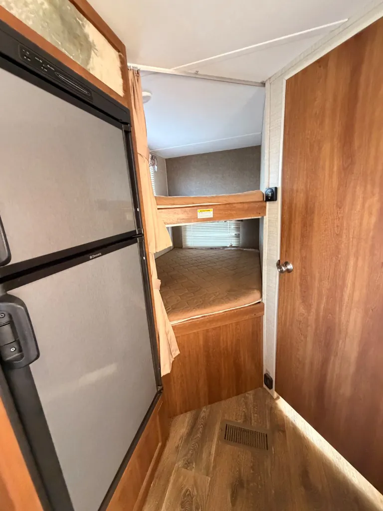 2016 Keystone Springdale 220BHWE, Photos photo 21
