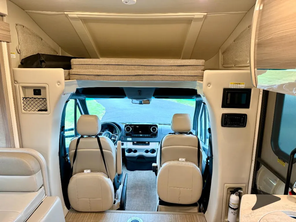 2022 Thor Motor Coach Tiburon 24FB, Photos photo 54