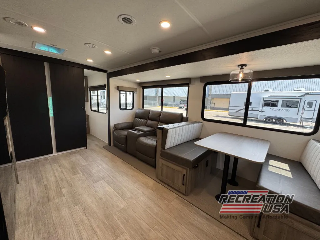 2026 Forest River Solaire 3150TBSS, Photos photo 25