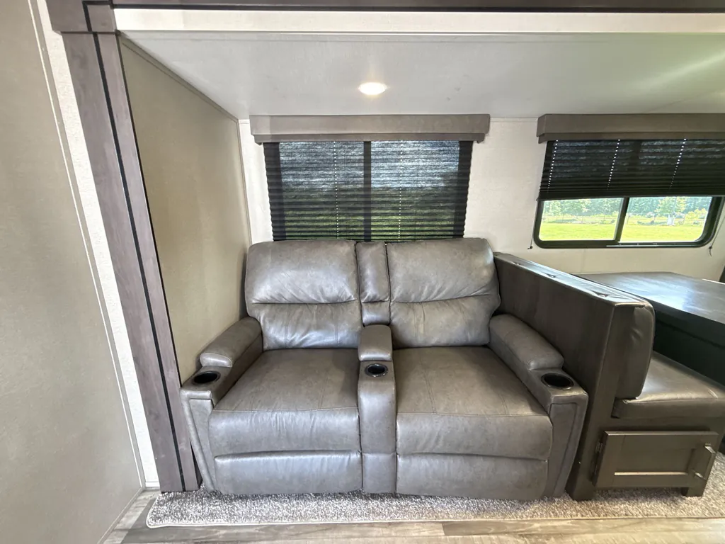 2023 Grand Design Transcend Xplor 321BH, Photos photo 33