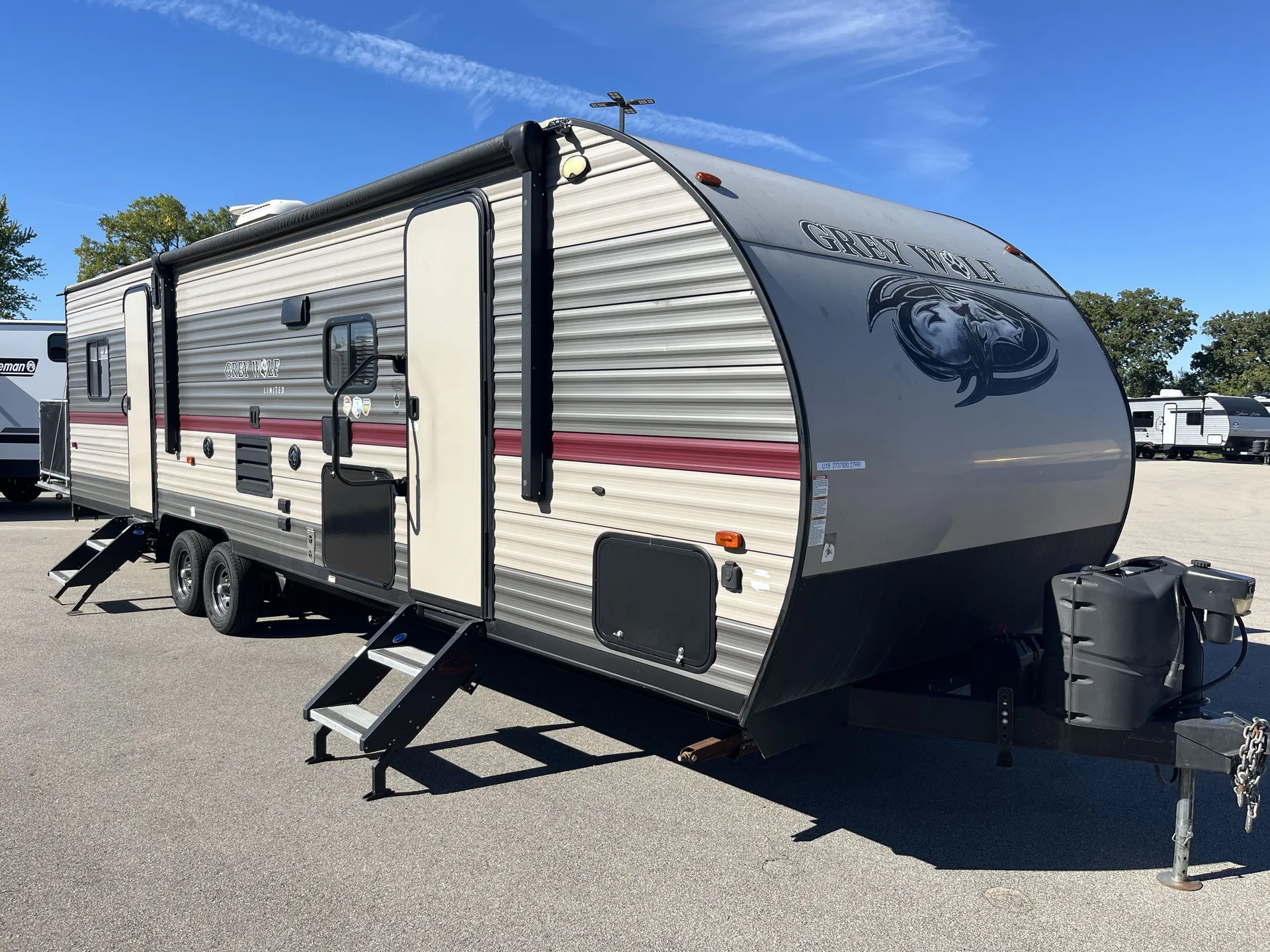2018 Forest River Cherokee Grey Wolf 27RR - Photo 2