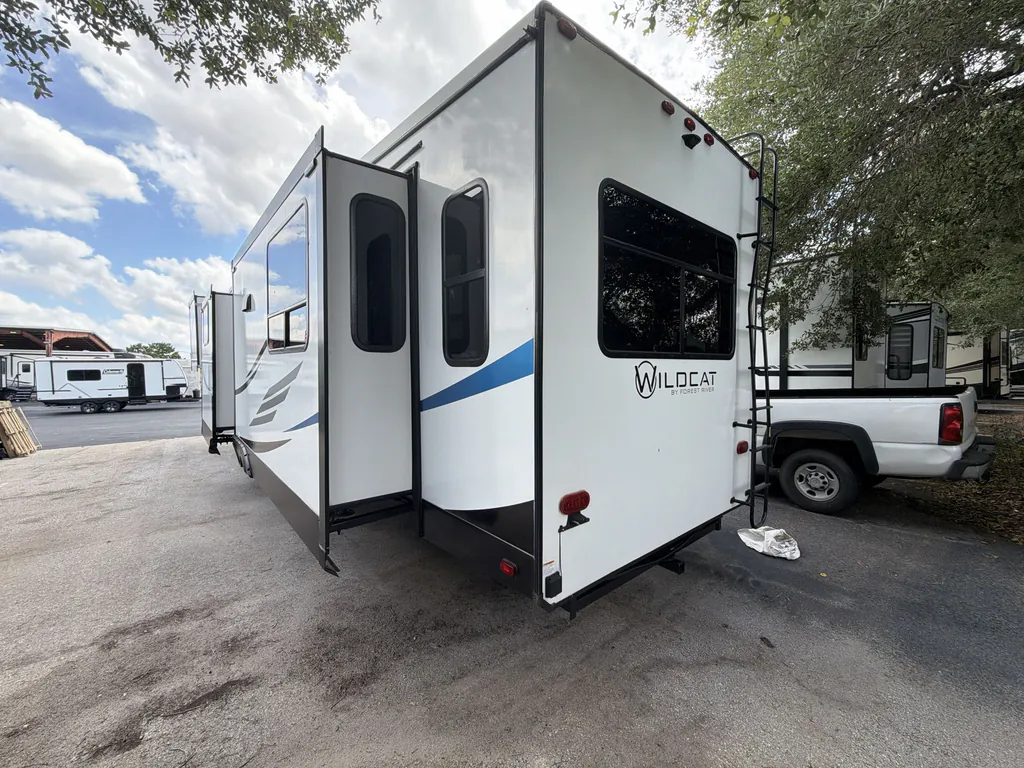 2021 Forest River Wildcat 368MB, Photos photo 6