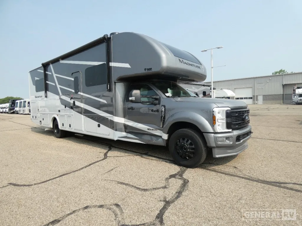 2026 Thor Motor Coach Magnitude GRAND L35 - Photo 2