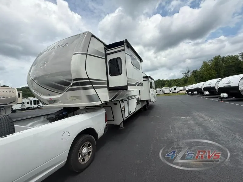 2022 Keystone Montana 3855BR - Photo 2