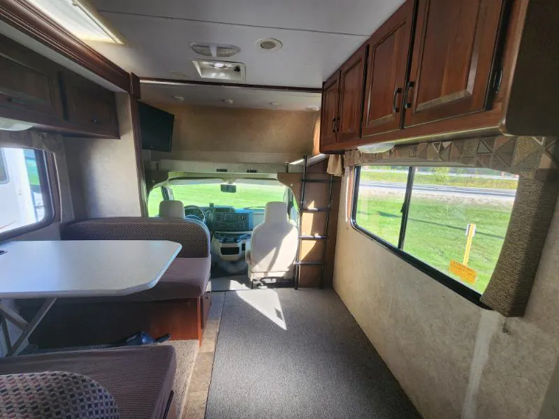 2013 Forest River Sunseeker 3050S, Photos photo 15