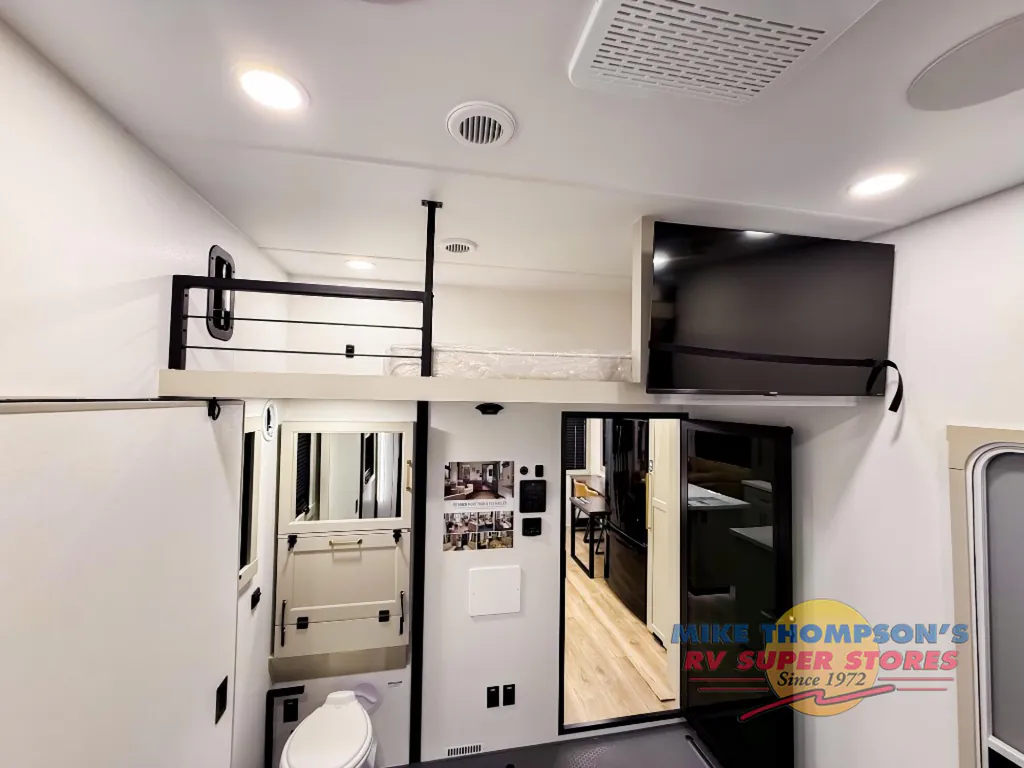 2026 Brinkley Model G 3950, Photos photo 25