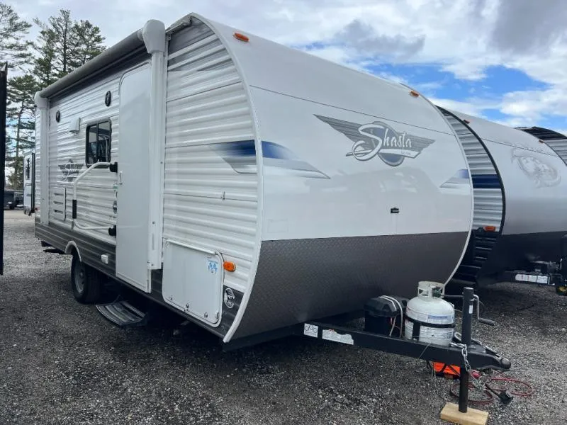 2021 Shasta Shasta 18BH - Photo 2
