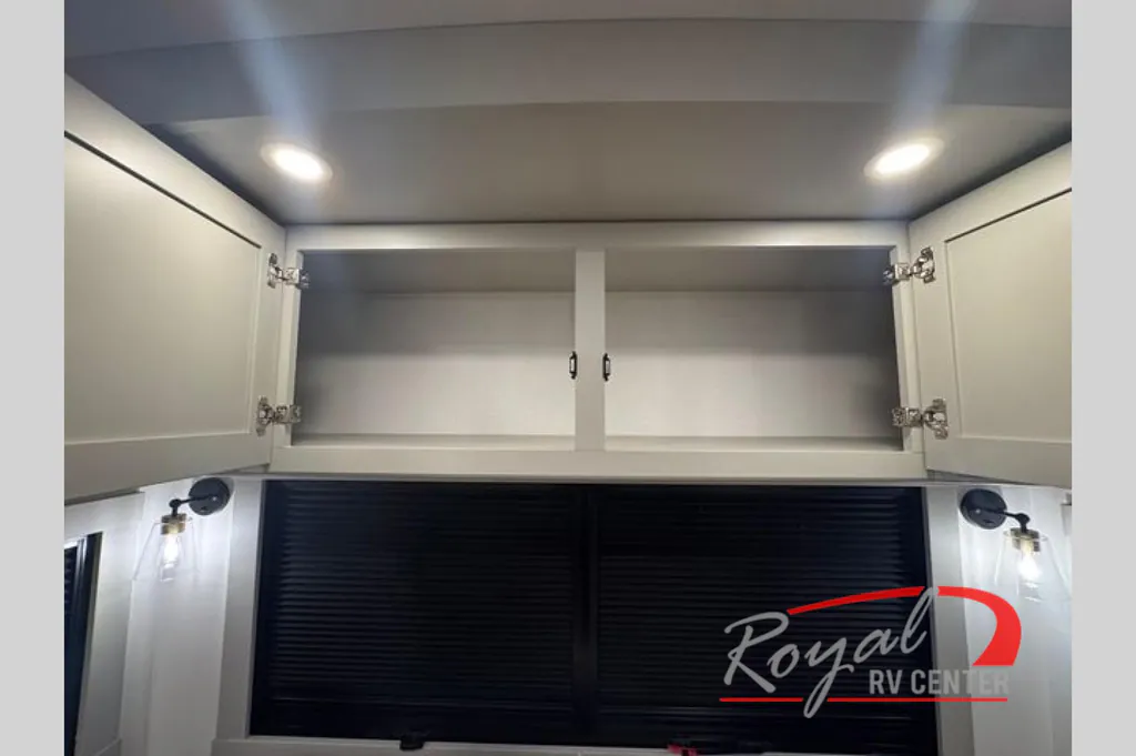 2026 Brinkley Model Z 3610, Living area photo 6