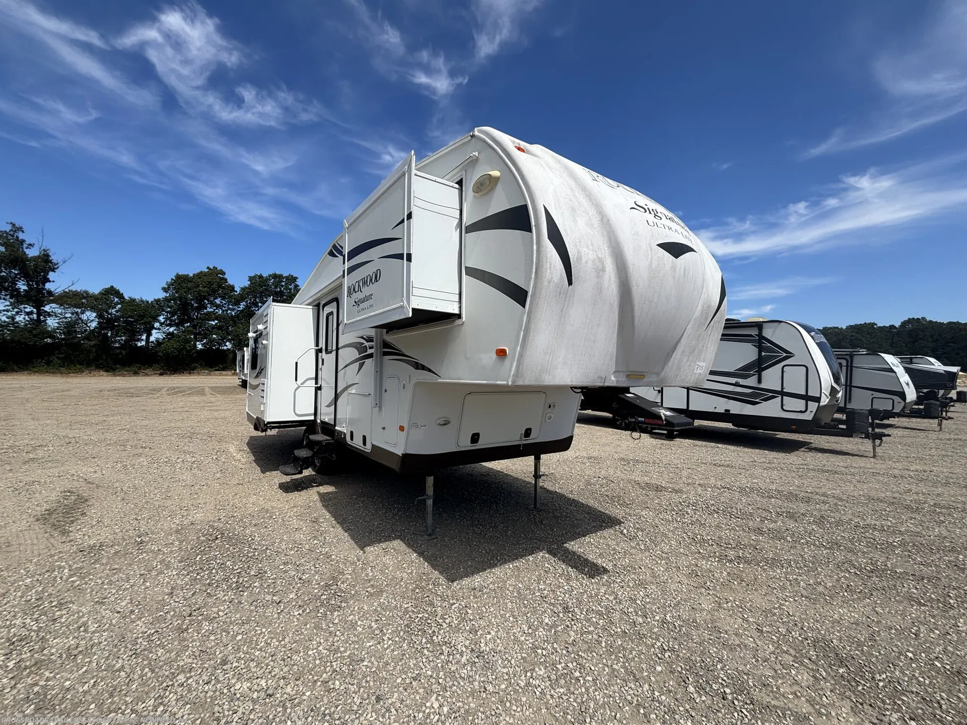 2014 Forest River Rockwood Signature Ultra Lite 8265WS - Photo 2
