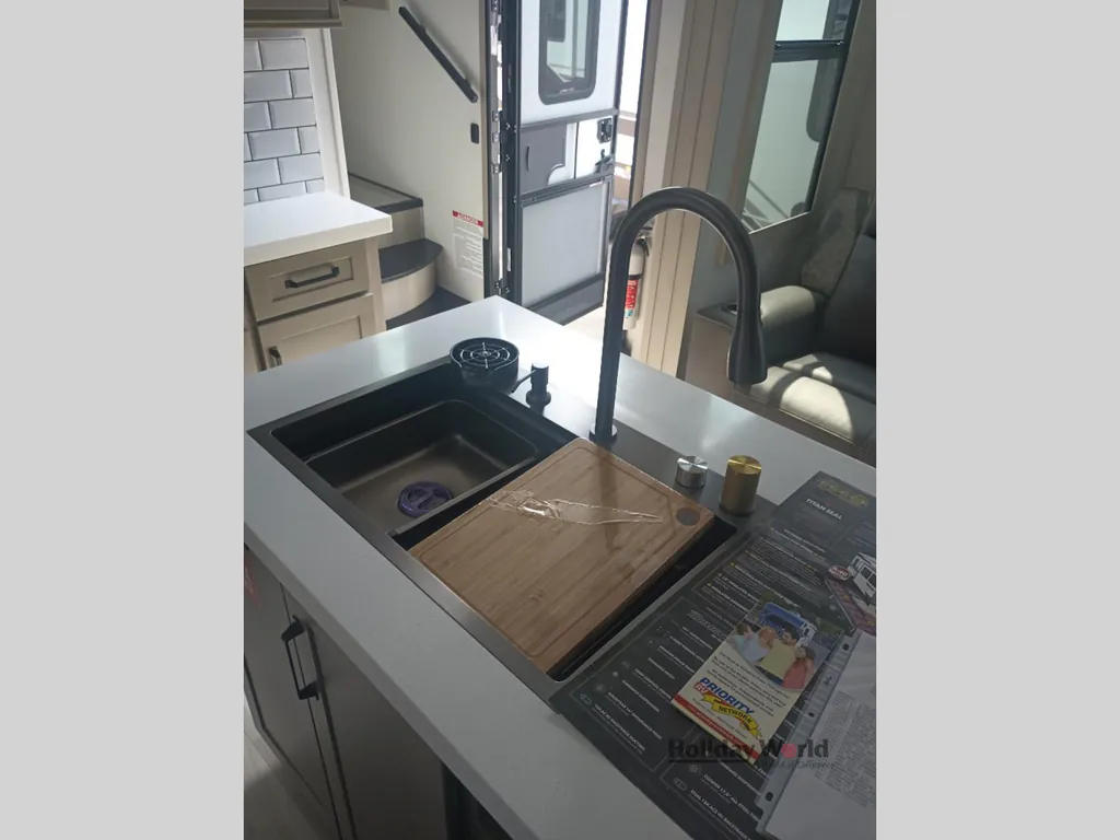 2026 Grand Design Momentum 381MS, Photos photo 20