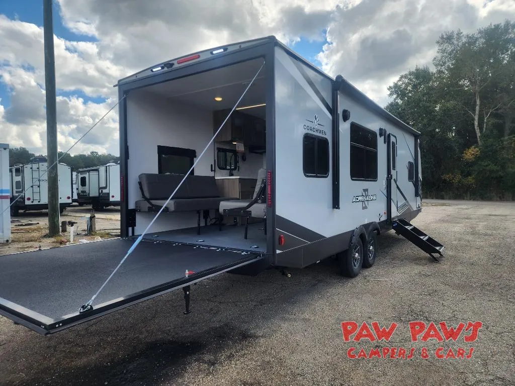 2026 Coachmen Adrenaline 27LT - Photo 4