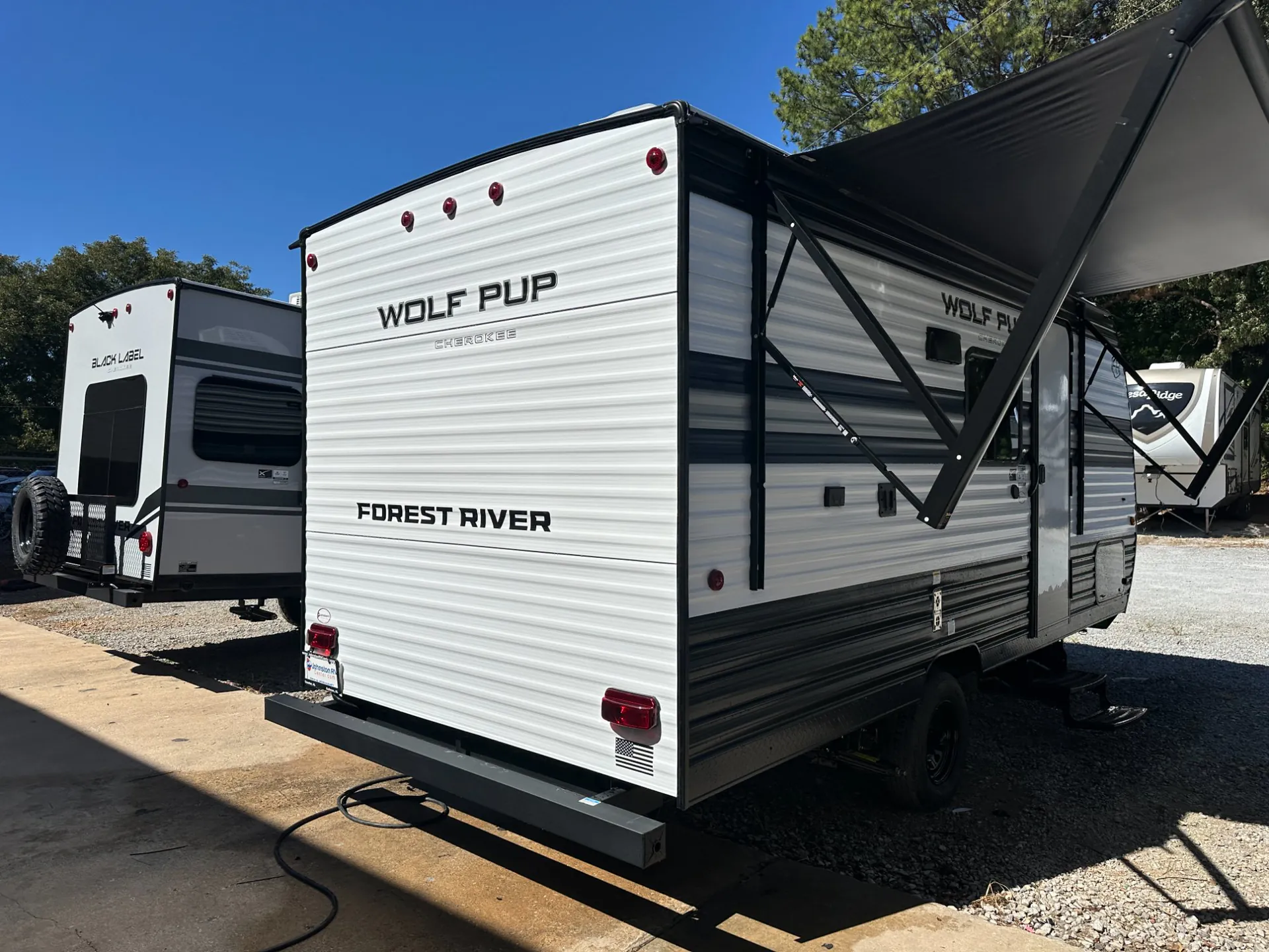 2027 Forest River Cherokee Wolf Pup 16LP — Photo 6