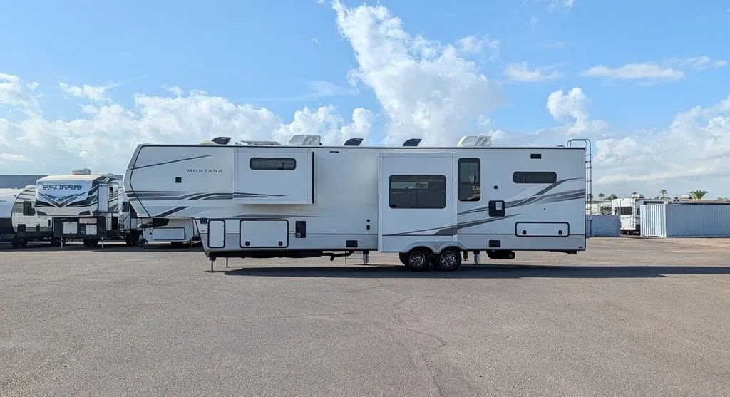 2023 Keystone Montana 3901RK, Photos photo 4