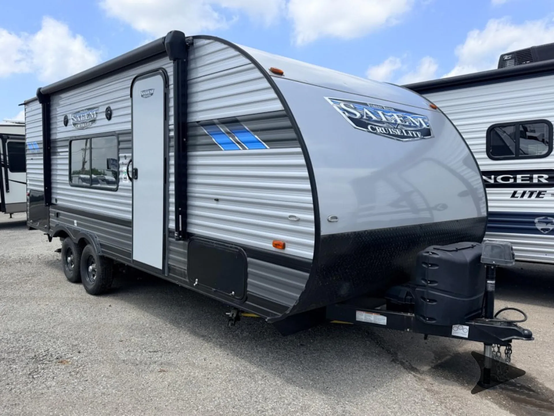 2022 Forest River Salem Cruise Lite 19DBXL - Photo 2