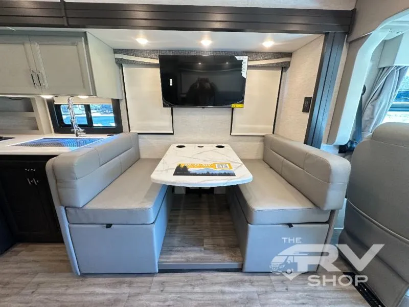 2026 Thor Motor Coach Outlaw Wild West Edition 38K - Photo 4