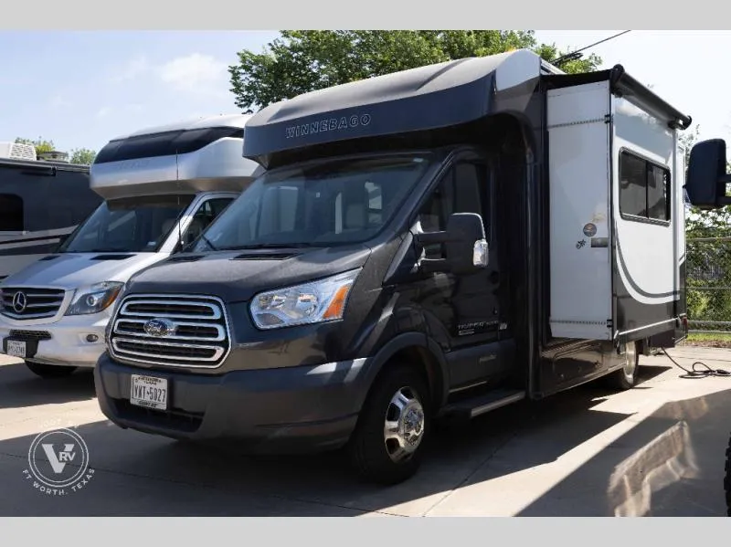 2019 Winnebago Fuse 23F - Photo 2