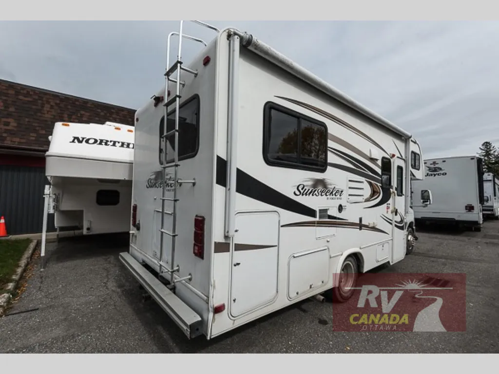 2015 Forest River Sunseeker 2300, Photos photo 4
