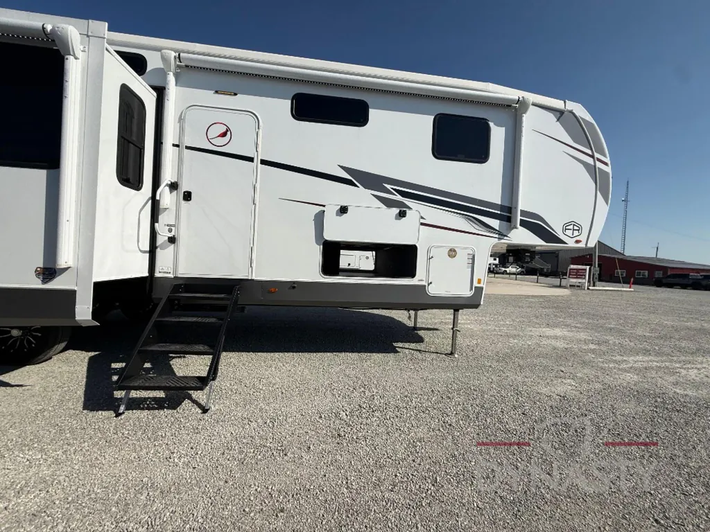 2026 Forest River Cardinal 34CRIB, Photos photo 17