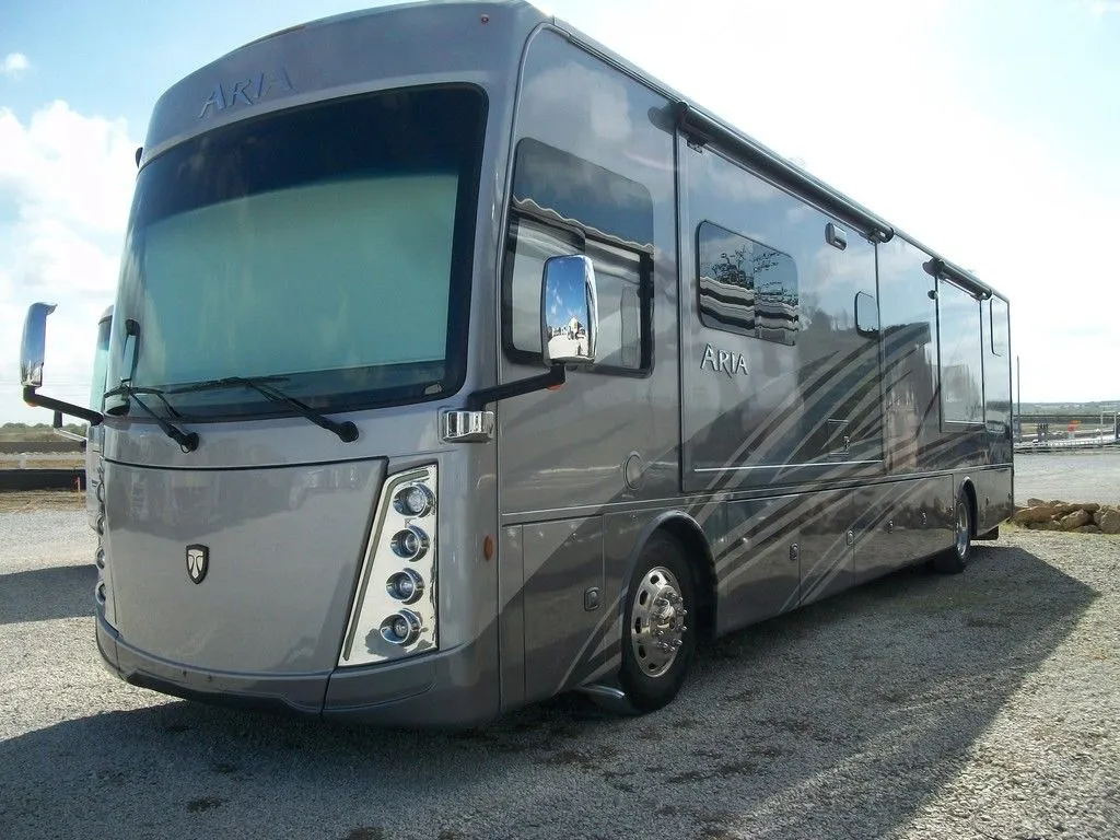 2023 Thor Motor Coach Aria 4000 - Photo 2