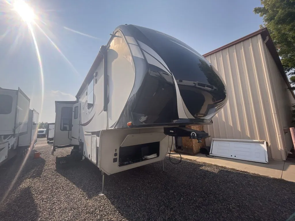 2016 Grand Design Solitude 300GK - Photo 2