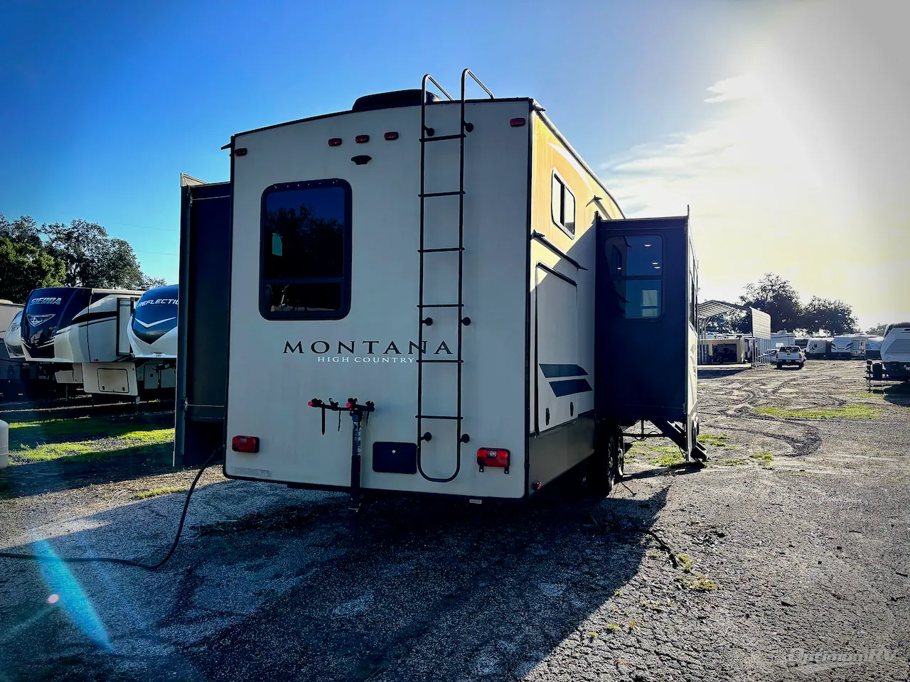 2019 Keystone Montana High Country 364BH - Photo 3