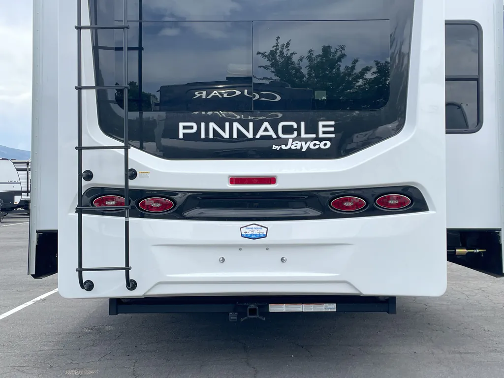 2027 Jayco Pinnacle 36FBTS, Photos photo 33