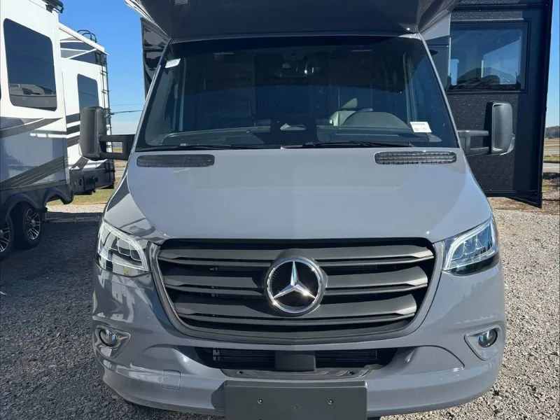 2026 Grand Design Lineage Series M 25TK - Photo 3