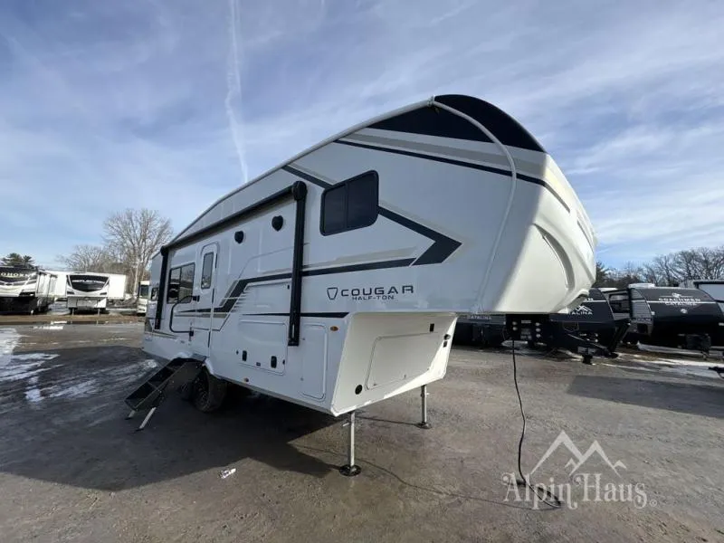 2026 Keystone Cougar Half-Ton 23MLE - Photo 3