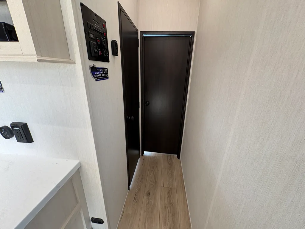 2025 Forest River Vengeance Rogue Armored 26L140, Photos photo 42