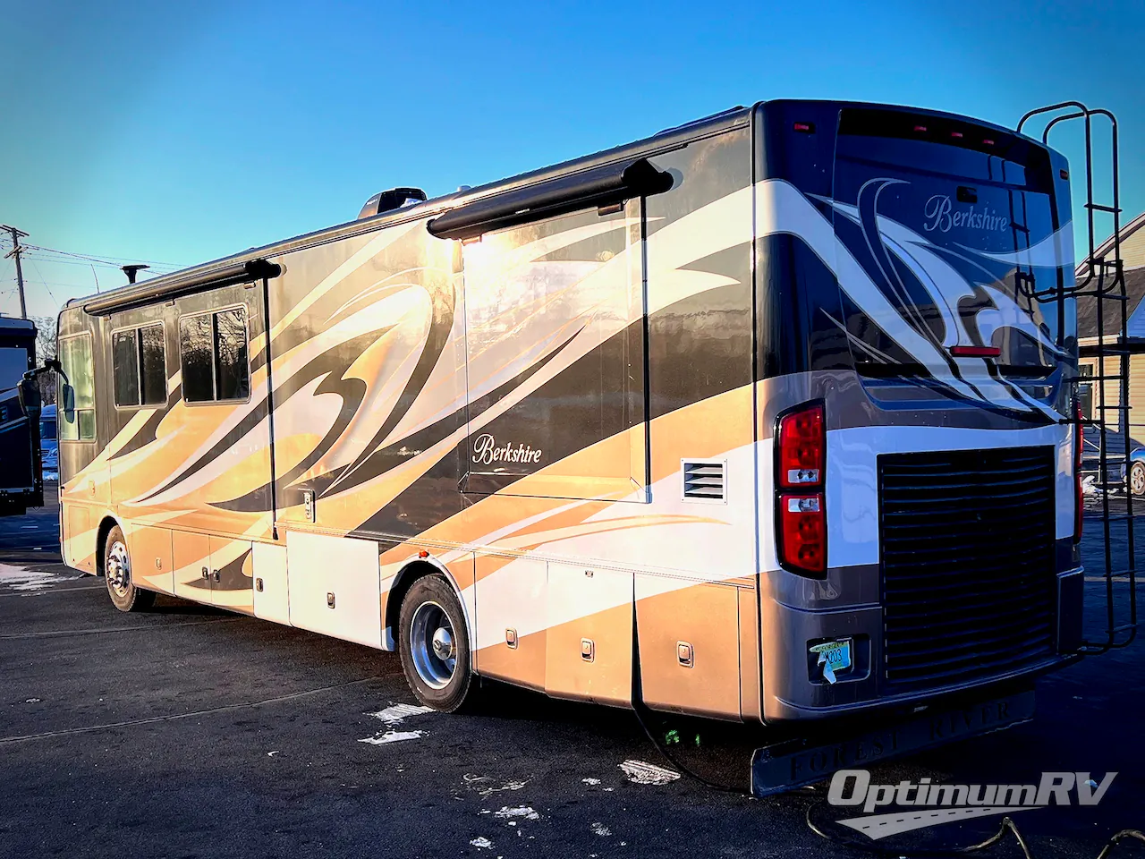 2014 Forest River Berkshire 390BH - Photo 4