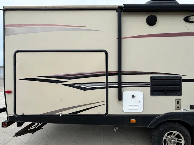 2015 Outback SUPER-LITE SERIES 300RB - Photo 2
