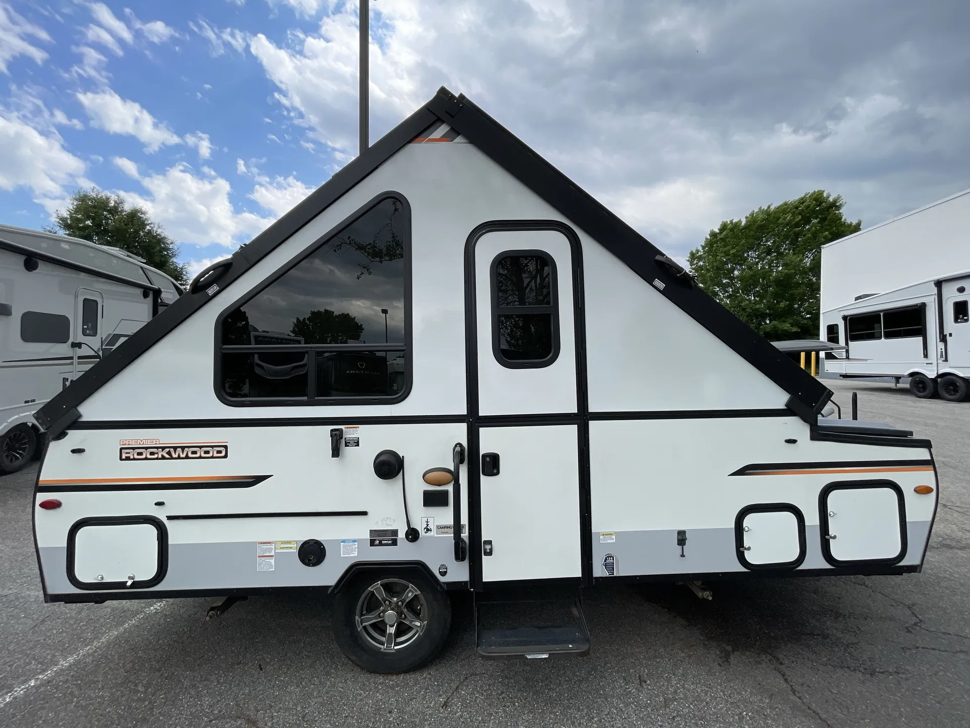 2022 Forest River Rockwood Hard Side A122S — campside