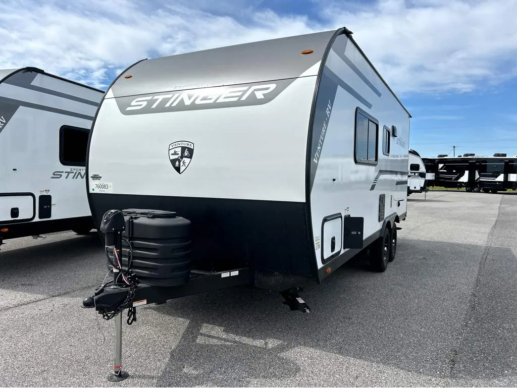 2026 Venture RV SportTrek Stinger STS192VRB - Photo 3