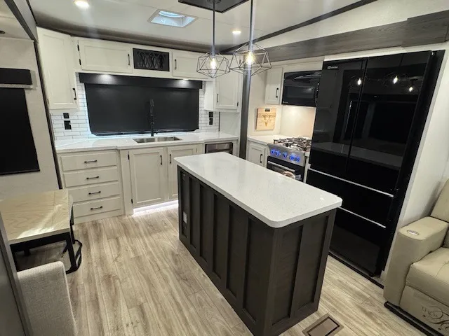 2026 Venture RV SportTrek Touring Edition 353VRK - Photo 4