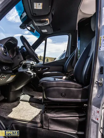 2025 Thor Motor Coach Tranquility 19P - Photo 4