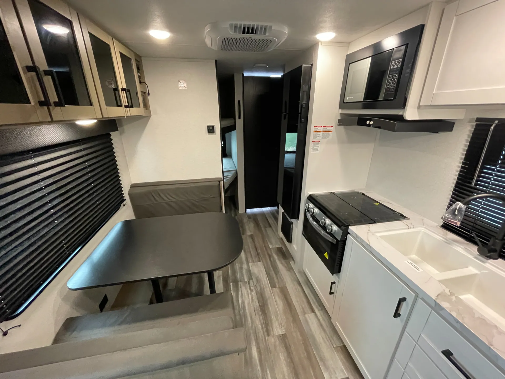 2026 Jayco Jay Flight Slx 211MB - Photo 2