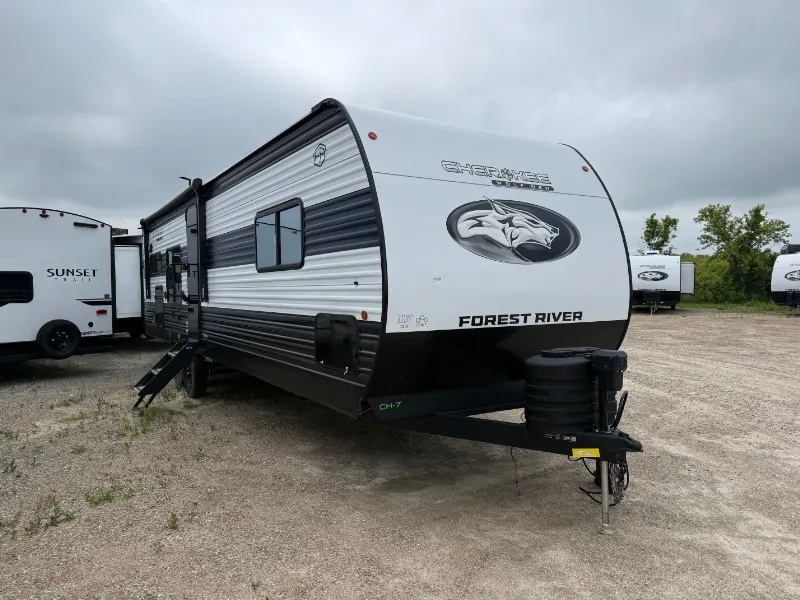 2026 Forest River Cherokee Wolf Den 271RK