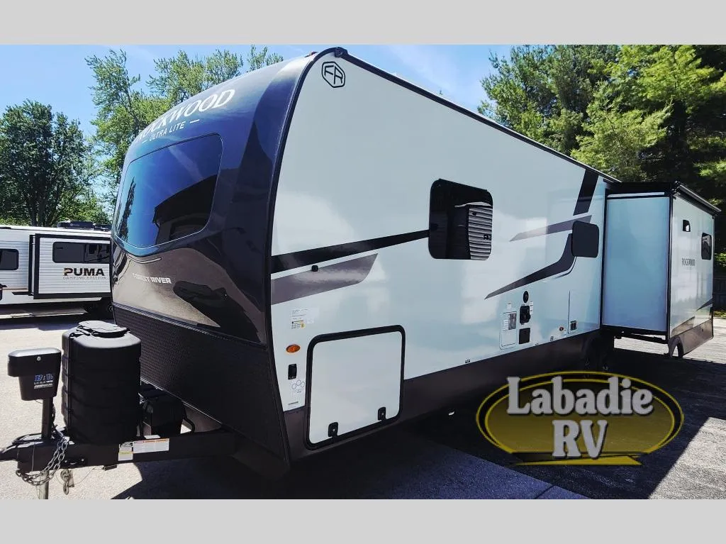 2026 Forest River Rockwood Ultra Lite 2908SRL - Photo 3