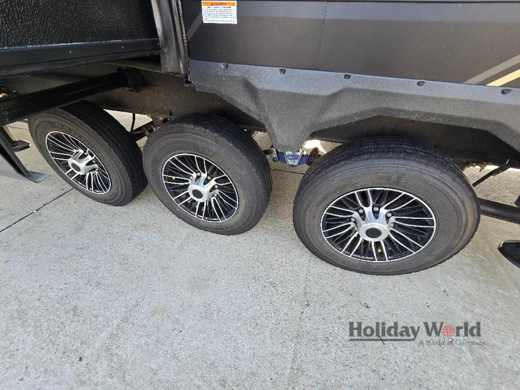 2026 Keystone Raptor 441, Photos photo 28
