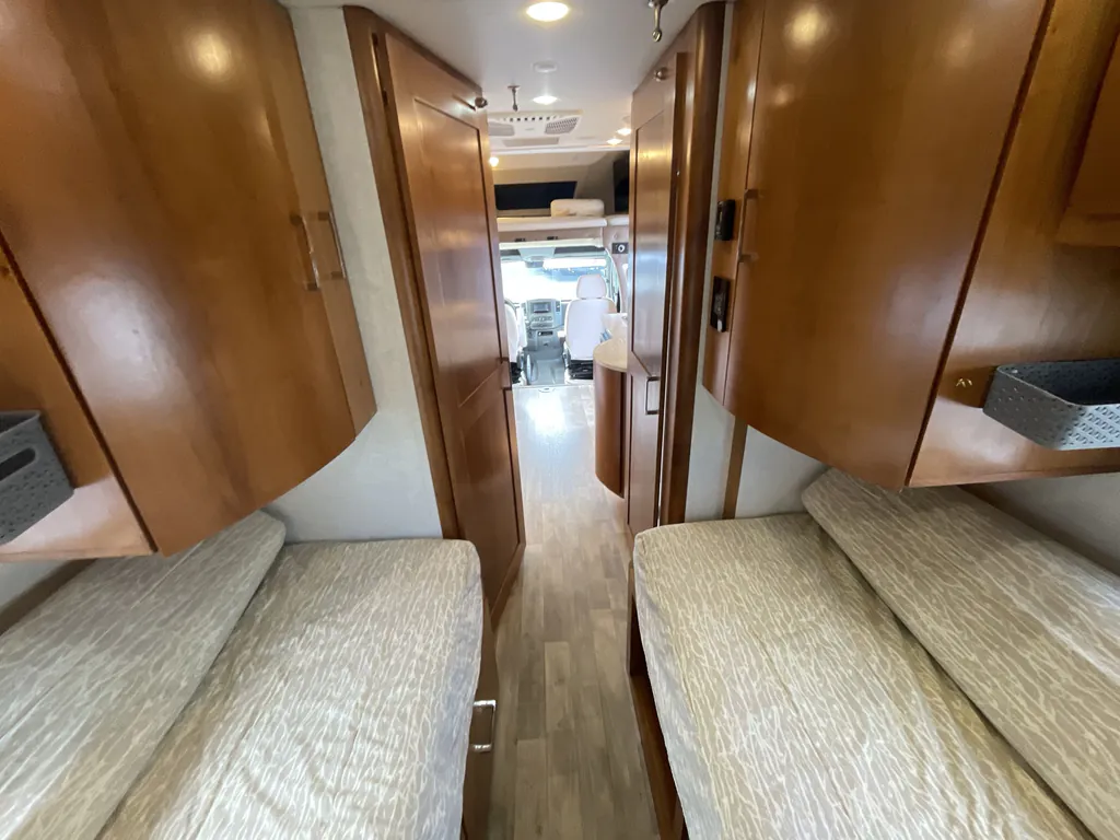 2019 Tiffin Wayfarer 24 TW, Photos photo 16