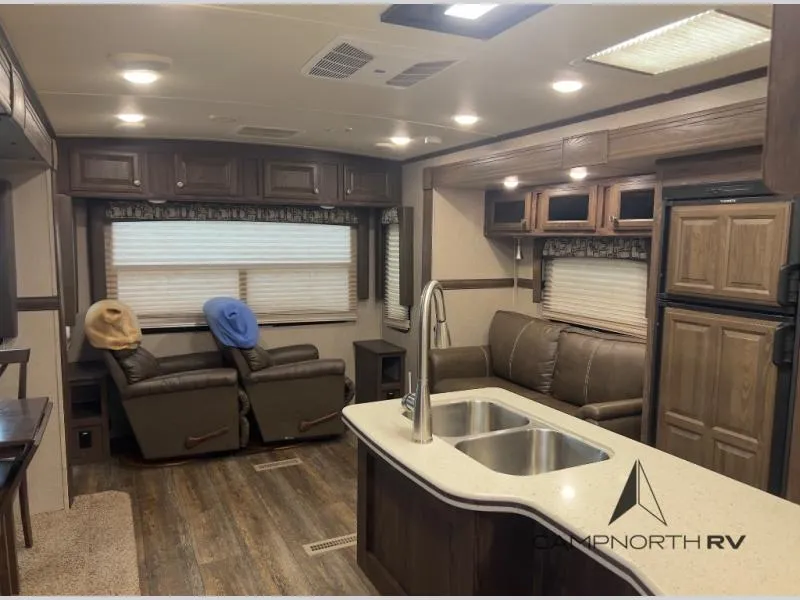 2018 Forest River RV Rockwood Wind Jammer 3029W - Photo 4