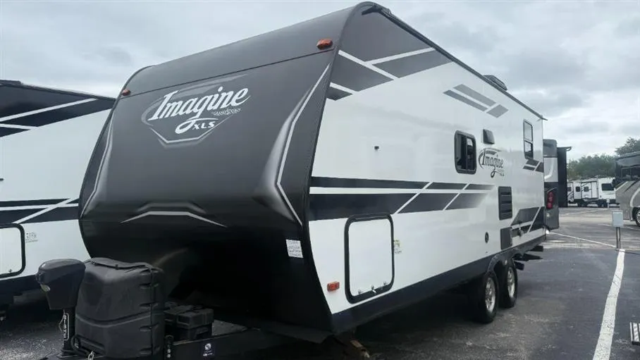 2021 Grand Design Imagine XLS 21BHE - Photo 4