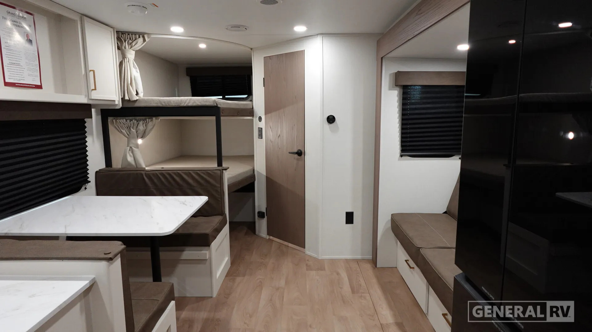 2027 Grand Design Transcend Xplor 26BHX - Photo 3
