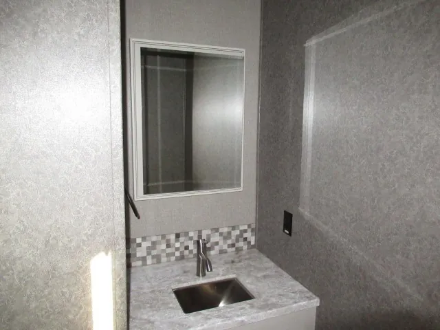 2020 Jayco North Point 387FBTS, Photos photo 28