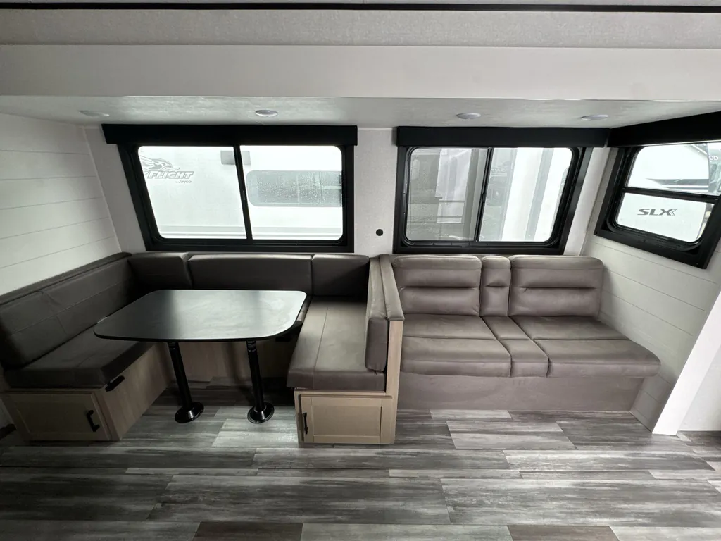 2026 Jayco Jay Flight SLX 321BDS, Photos photo 3