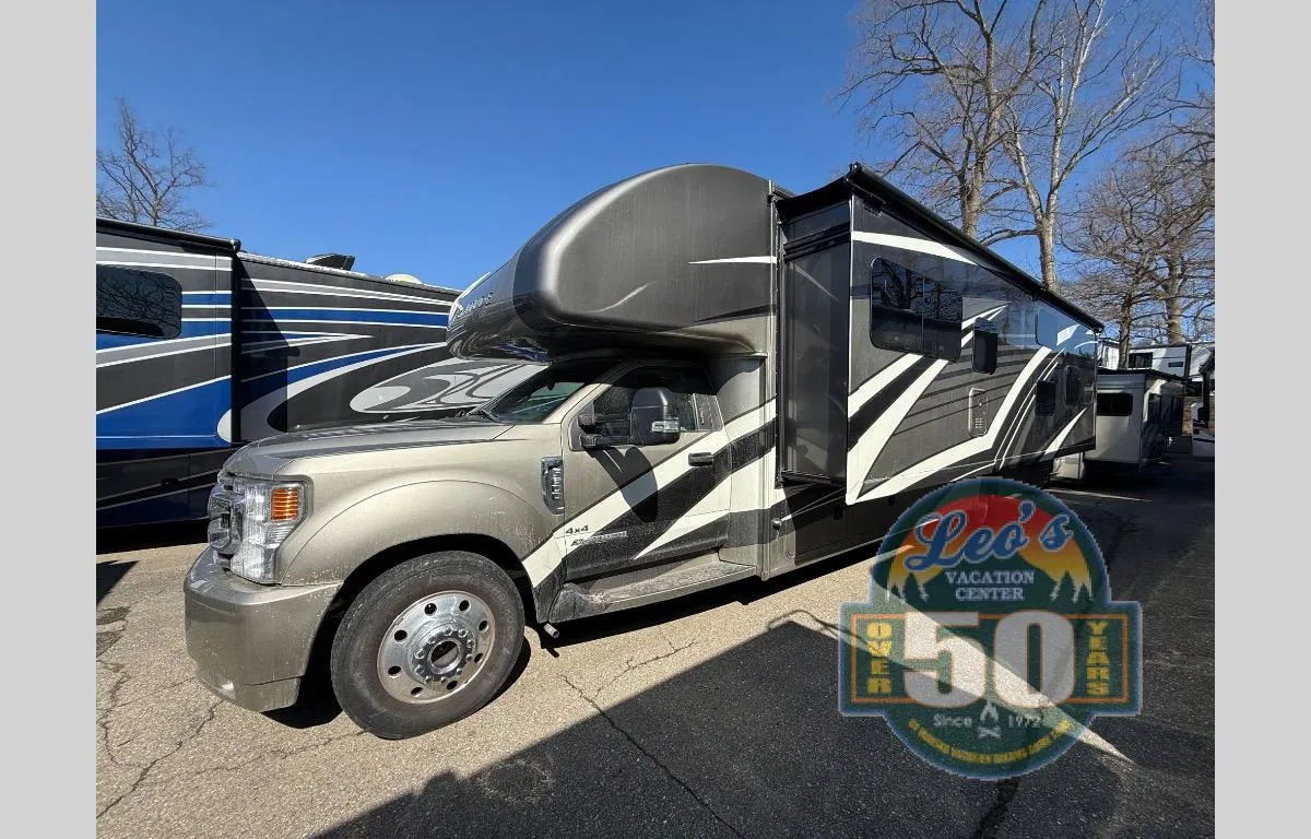 2022 Thor Motor Coach Magnitude RS36 - Photo 4