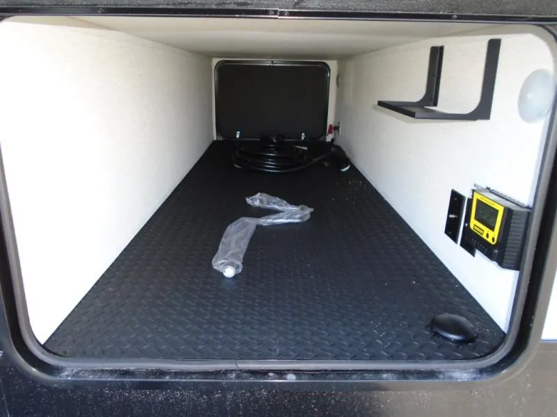 2027 Forest River RV Cherokee Alpha Wolf 28RLX - Photo 4