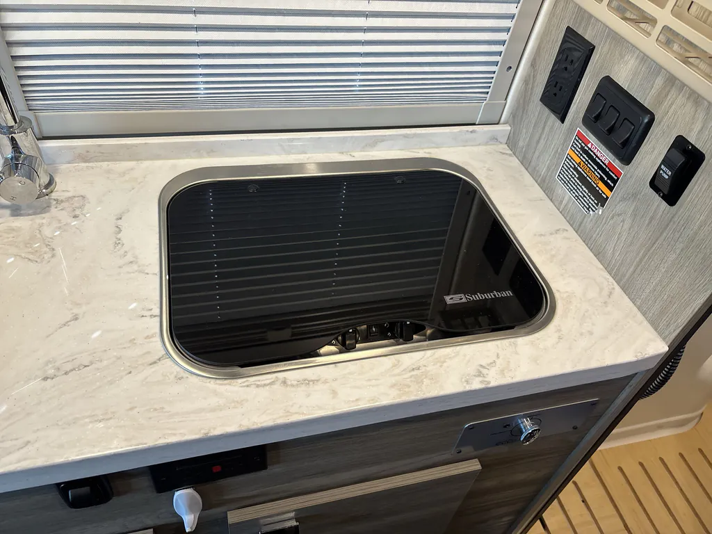 2025 Winnebago Travato 59G, Photos photo 10