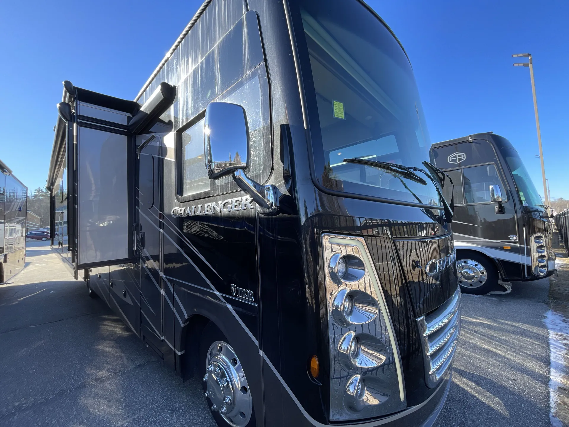 2022 Thor Motor Coach Challenger 35MQ dealer photo 1 from Camping World